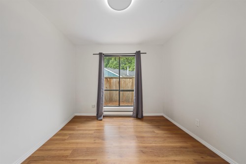 21513 Spring Avenue, Maple Ridge, BC - Indoor Photo Showing Other Room