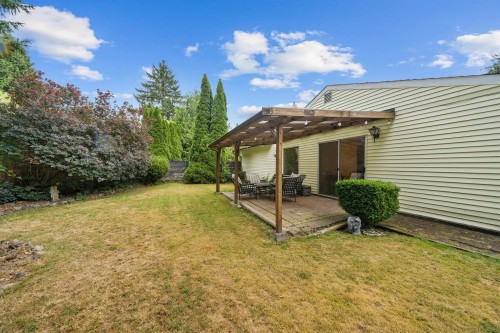 21513 Spring Avenue, Maple Ridge, BC - Outdoor