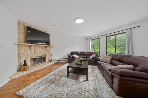 21513 Spring Avenue, Maple Ridge, BC - Indoor Photo Showing Living Room With Fireplace