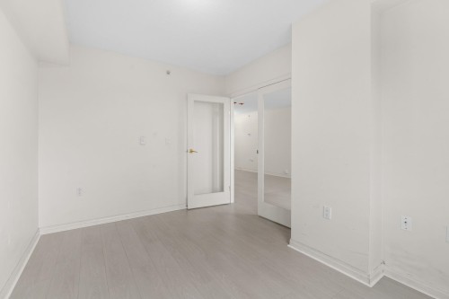 1605-6611 Cooney Road, Richmond, BC - Indoor Photo Showing Other Room