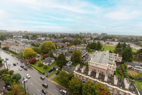 1605-6611 Cooney Road, Richmond, BC - Outdoor With View