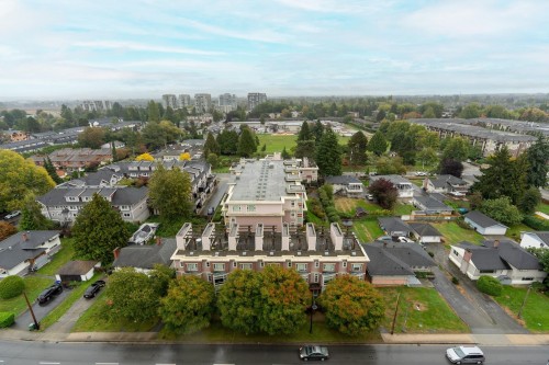 1605-6611 Cooney Road, Richmond, BC - Outdoor With View