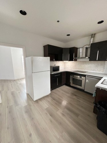 8377 Hudson Street, Vancouver, BC - Indoor Photo Showing Kitchen