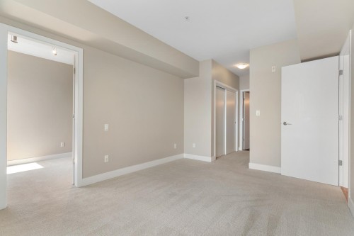302-14200 Riverport Way, Richmond, BC - Indoor Photo Showing Other Room