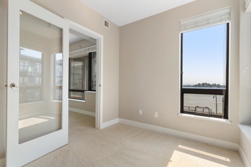 302-14200 Riverport Way, Richmond, BC - Indoor Photo Showing Other Room