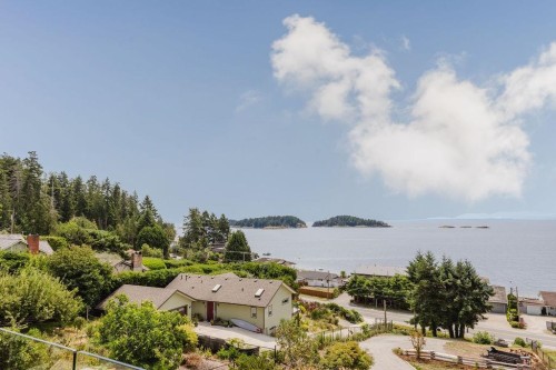 6889 Island View Road, Sechelt, BC - Outdoor With Body Of Water With View