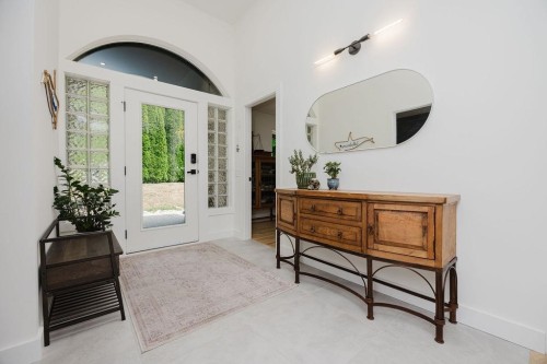 6889 Island View Road, Sechelt, BC - Indoor Photo Showing Other Room