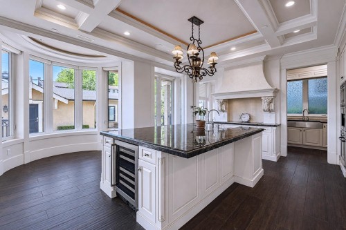 3178 23Rd Avenue W, Vancouver, BC - Indoor Photo Showing Kitchen With Upgraded Kitchen