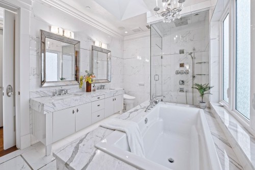 3178 23Rd Avenue W, Vancouver, BC - Indoor Photo Showing Bathroom