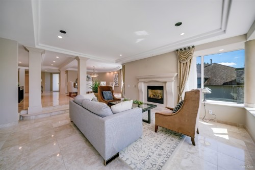 5387 Westhaven Wynd, West Vancouver, BC - Indoor Photo Showing Other Room With Fireplace