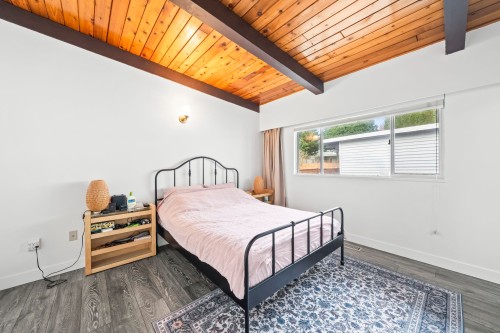 39 Mott Crescent, New Westminster, BC - Indoor Photo Showing Bedroom