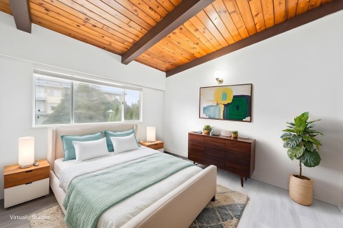 39 Mott Crescent, New Westminster, BC - Indoor Photo Showing Bedroom
