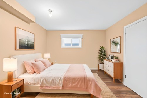 39 Mott Crescent, New Westminster, BC - Indoor Photo Showing Bedroom