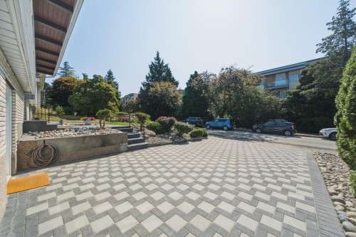 39 Mott Crescent, New Westminster, BC - Outdoor