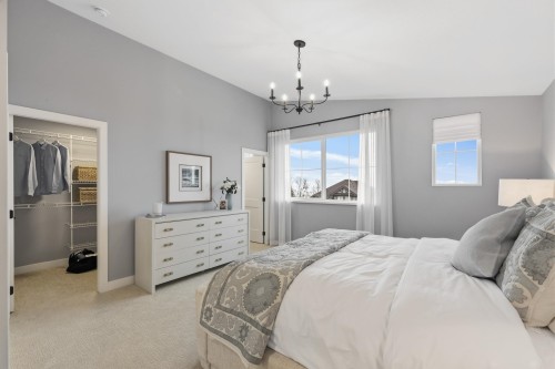 3406 Korba Avenue, Coquitlam, BC - Indoor Photo Showing Bedroom