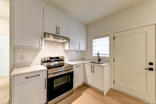 10460 Williams Road, Richmond, BC - Indoor Photo Showing Kitchen