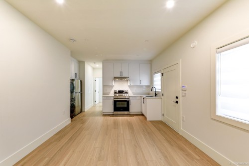 10460 Williams Road, Richmond, BC - Indoor Photo Showing Kitchen
