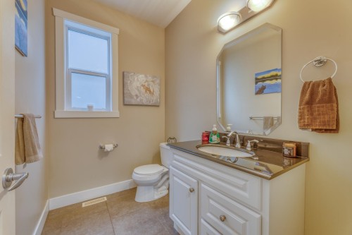 22834 Foreman Drive, Maple Ridge, BC - Indoor Photo Showing Bathroom