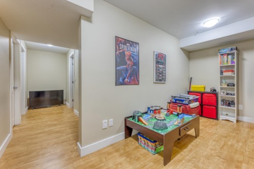 22834 Foreman Drive, Maple Ridge, BC - Indoor Photo Showing Other Room