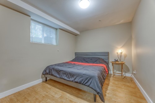 22834 Foreman Drive, Maple Ridge, BC - Indoor Photo Showing Bedroom