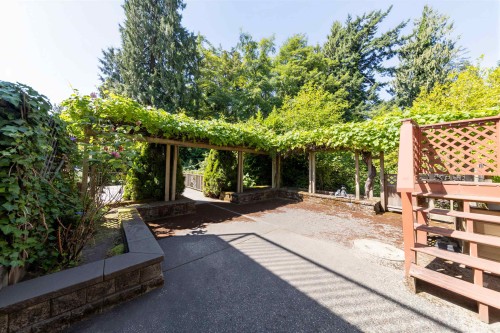 1788 Gordon Avenue, West Vancouver, BC - Outdoor
