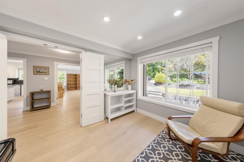 1788 Gordon Avenue, West Vancouver, BC - Indoor Photo Showing Living Room