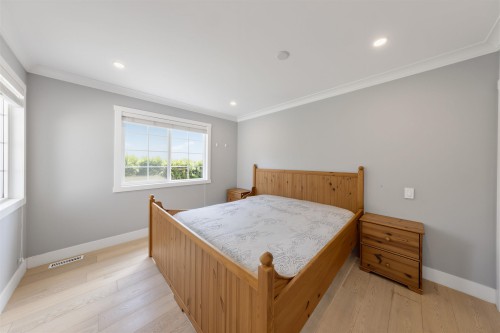 1788 Gordon Avenue, West Vancouver, BC - Indoor Photo Showing Bedroom