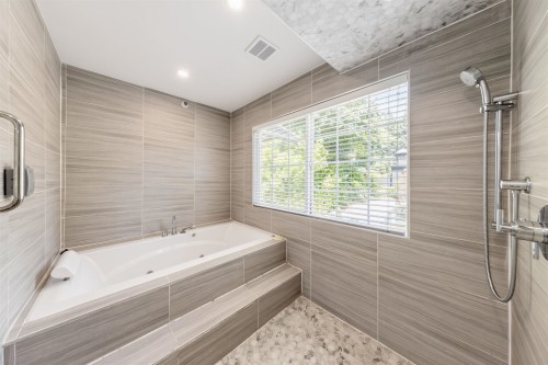 1788 Gordon Avenue, West Vancouver, BC - Indoor Photo Showing Bathroom