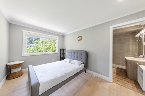 1788 Gordon Avenue, West Vancouver, BC - Indoor Photo Showing Bedroom