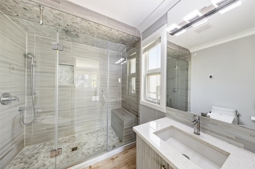 1788 Gordon Avenue, West Vancouver, BC - Indoor Photo Showing Bathroom