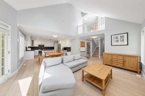 1788 Gordon Avenue, West Vancouver, BC - Indoor Photo Showing Living Room