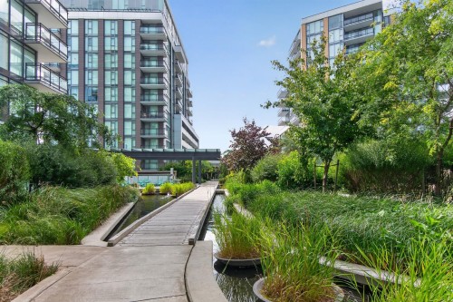 907-8199 Capstan Way, Richmond, BC - Outdoor