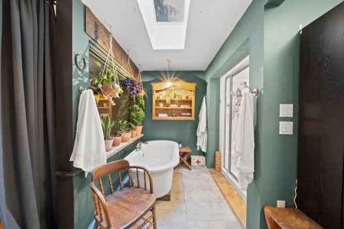 507 Jefferson Avenue, Coquitlam, BC - Indoor Photo Showing Other Room