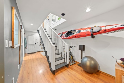 507 Jefferson Avenue, Coquitlam, BC - Indoor Photo Showing Other Room