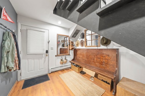 507 Jefferson Avenue, Coquitlam, BC - Indoor Photo Showing Other Room