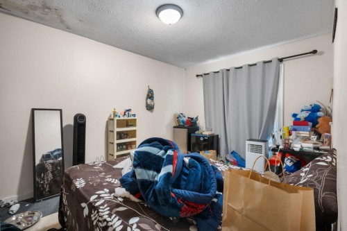 1315 Pitt River Road, Port Coquitlam, BC - Indoor Photo Showing Other Room