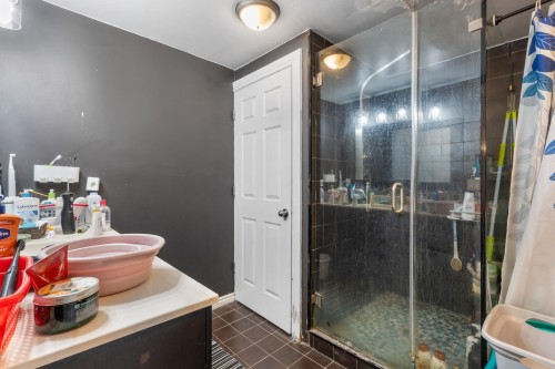 1315 Pitt River Road, Port Coquitlam, BC - Indoor Photo Showing Bathroom