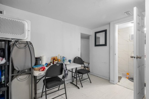 1315 Pitt River Road, Port Coquitlam, BC - Indoor