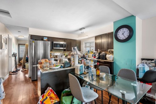 1315 Pitt River Road, Port Coquitlam, BC - Indoor Photo Showing Dining Room