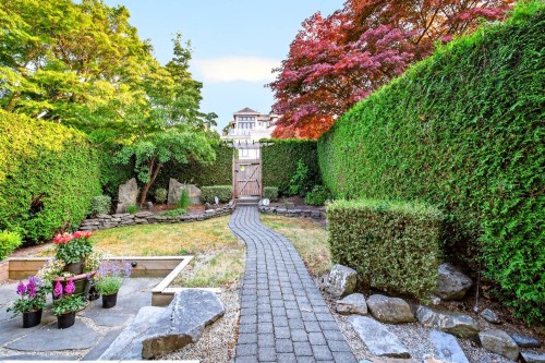 3835 12Th Avenue W, Vancouver, BC - Outdoor