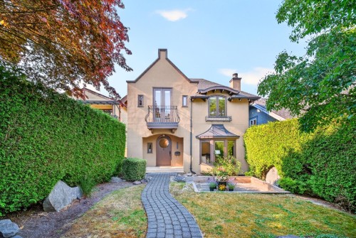 3835 12Th Avenue W, Vancouver, BC - Outdoor