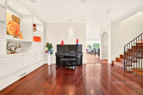 3835 12Th Avenue W, Vancouver, BC - Indoor
