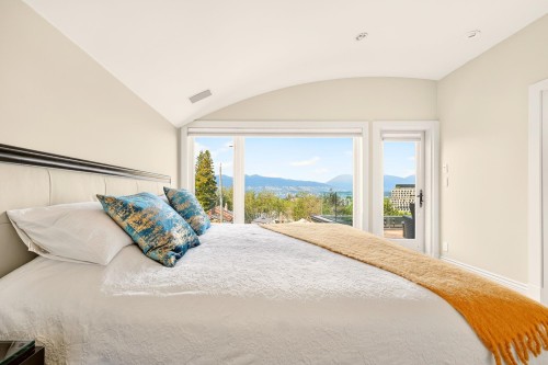 3835 12Th Avenue W, Vancouver, BC - Indoor Photo Showing Bedroom