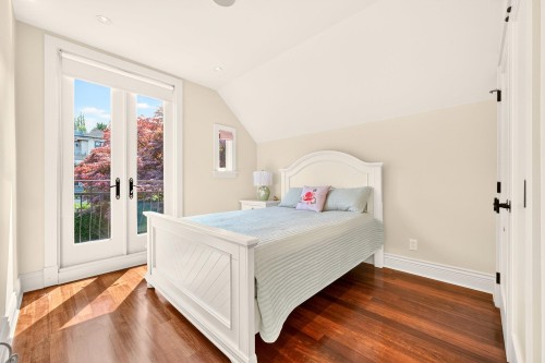 3835 12Th Avenue W, Vancouver, BC - Indoor Photo Showing Bedroom