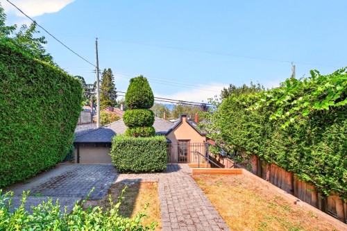 3835 12Th Avenue W, Vancouver, BC - Outdoor