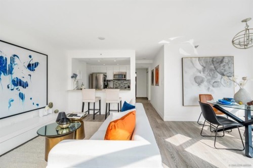 902-1200 Alberni Street  Vancouver, BC V6E 1A6