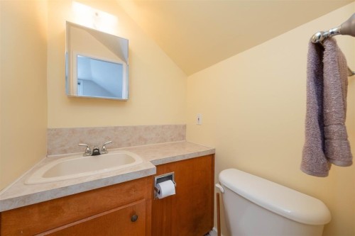 3211 Catalina Crescent, Richmond, BC - Indoor Photo Showing Bathroom