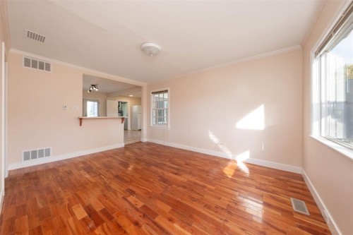 3211 Catalina Crescent, Richmond, BC - Indoor Photo Showing Other Room