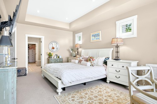 6001 Silverstone Lane, Sechelt, BC - Indoor Photo Showing Bedroom