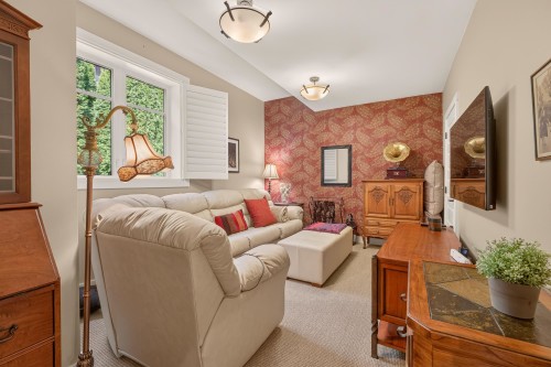 6001 Silverstone Lane, Sechelt, BC - Indoor Photo Showing Other Room